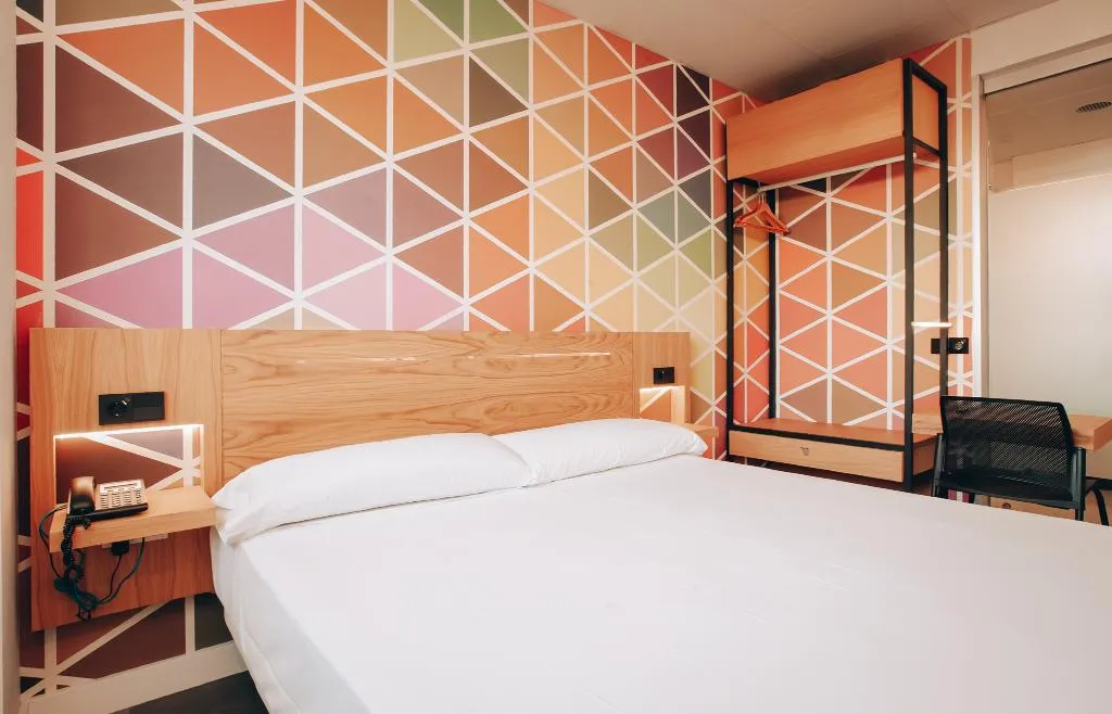 Double or Twin STANDARD Room, Vertice Roomspace Madrid, Madrid