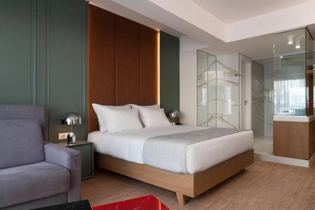 FAMILY ROOM DELUXE Room, Elia Ermou Athens Hotel, Athens