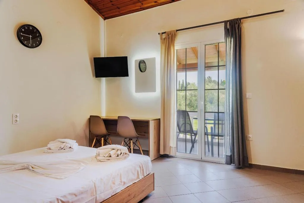 Room, Riposo Studios & Apartments, Corfu
