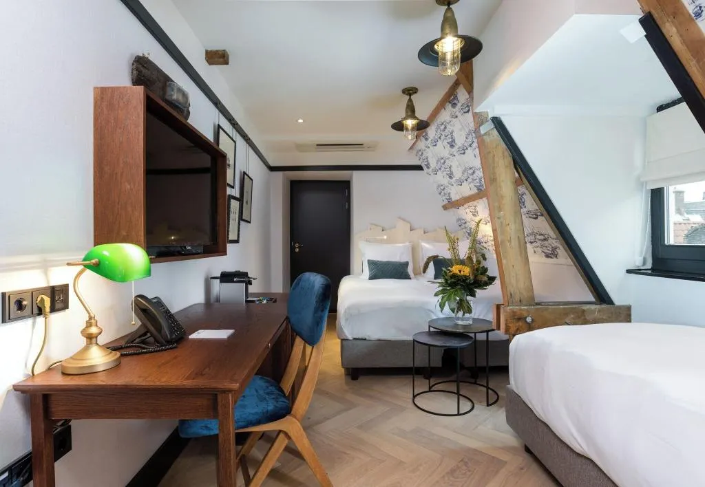 TRIPLE ECONOMY Room, The Hendrick S Hotel, Amsterdam