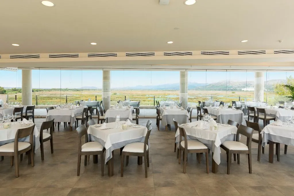 Restaurant, Mar Hotels Playa de Muro Suites, Majorca