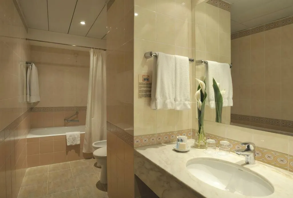 Room, Pestana Miramar Garden & Ocean Hotel, Madeira