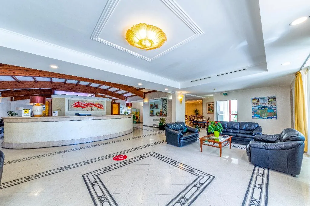 Lobby, Le Torri Hotel, Cagliari