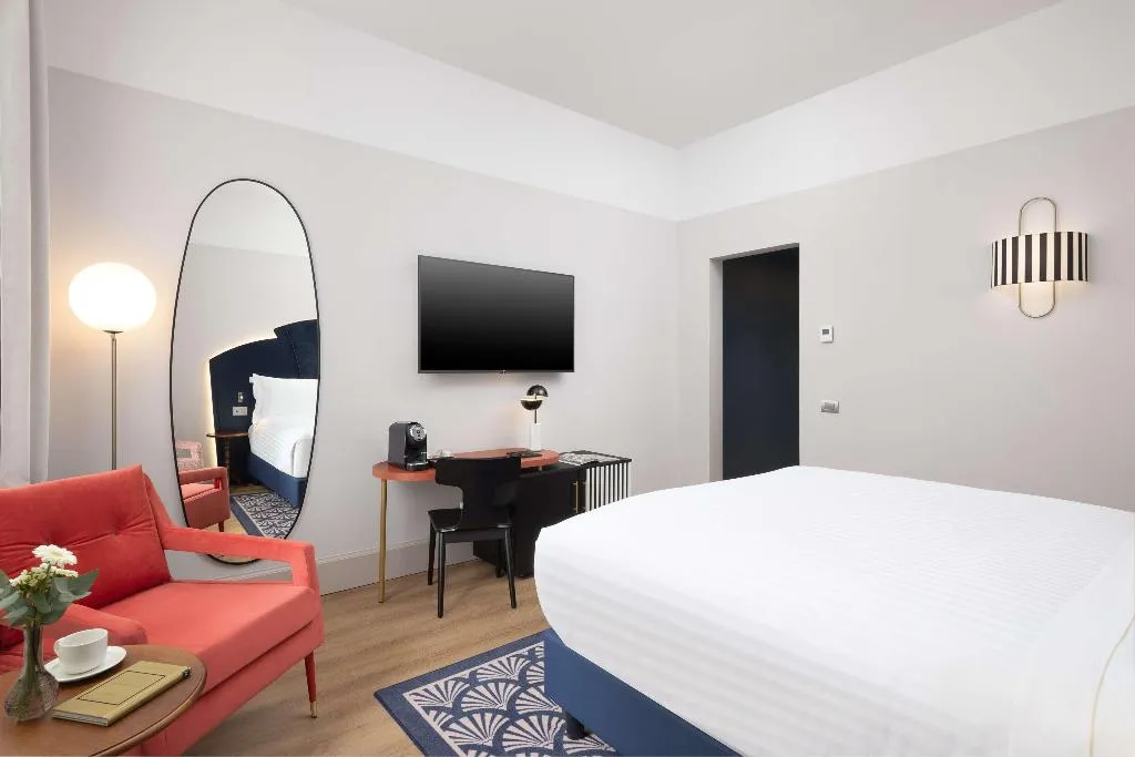 FAMILY ROOM CONNECTING ROOM Room, Anglo American Hotel Florence, Curio Collection, Florence