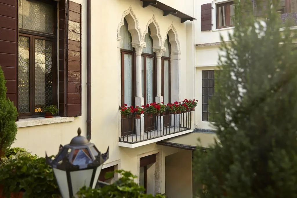 General view, Palazzo Paruta, Venice