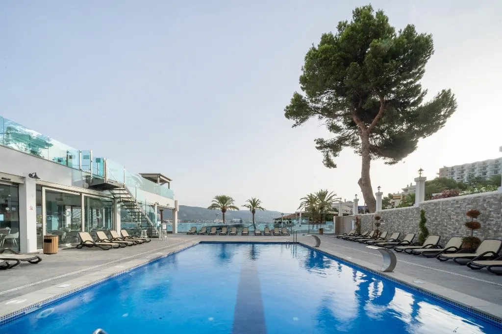 Pool, Seramar Comodoro Playa, Majorca