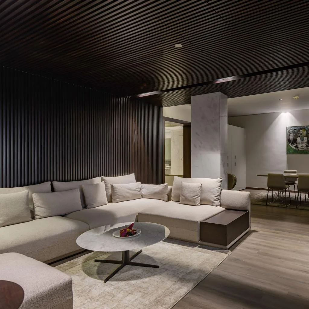 SUITE WITH BALCONY Room, Dusit Thani LakeView Cairo, Cairo