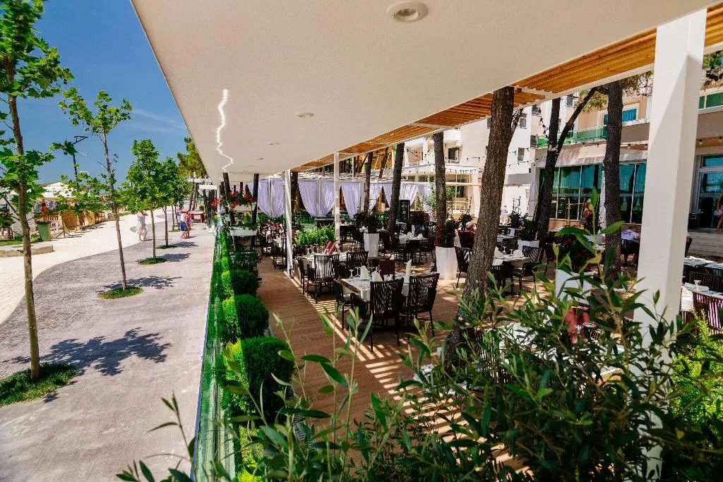 Terrace, Akileda Hotel, Durres