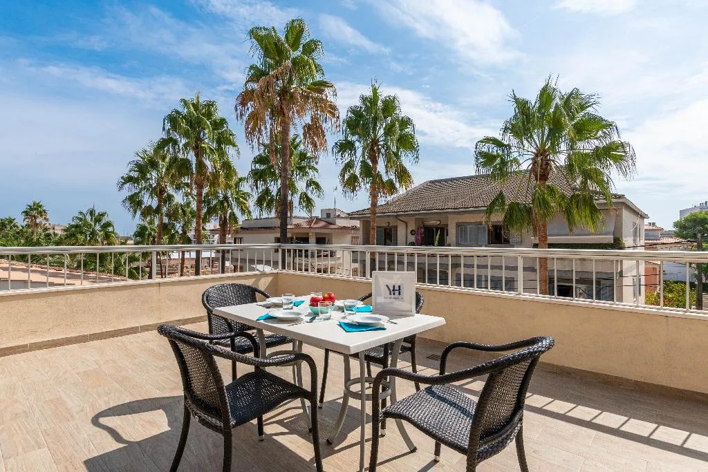 APARTMENT TWO BEDROOMS WITH TERRACE Room, Acapulco Apartments, Majorca