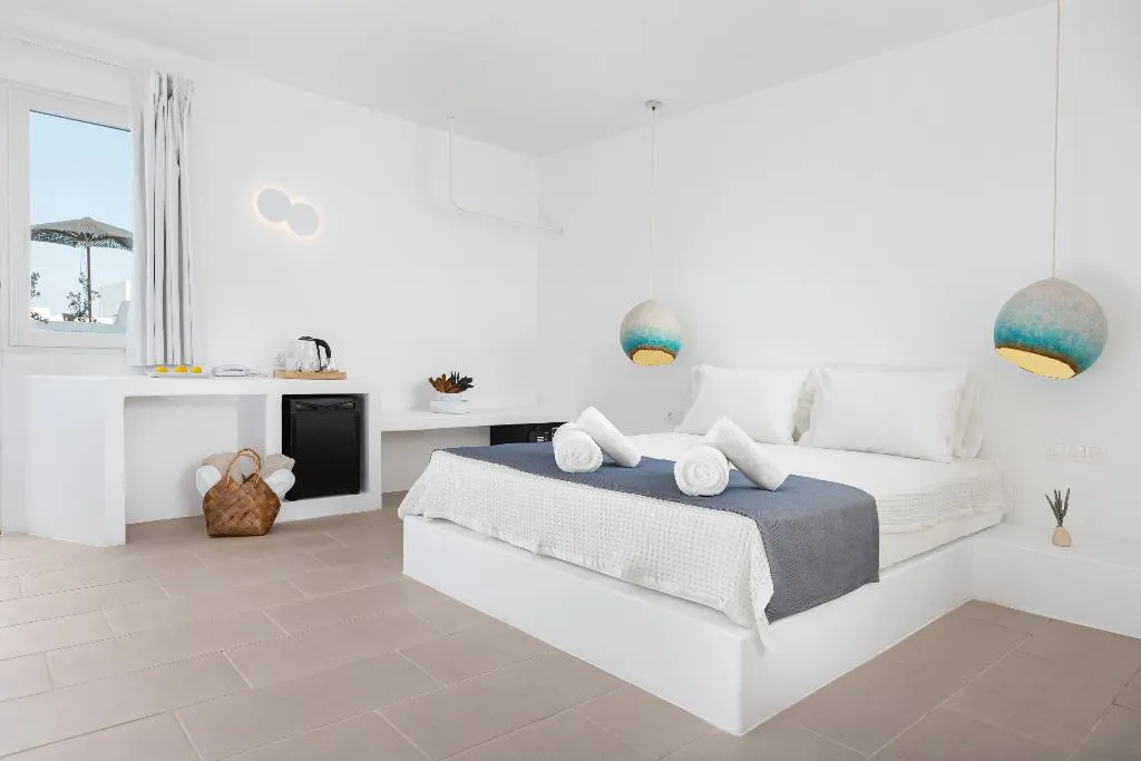 DOUBLE DELUXE Room, Voca Hotel & Suites, Santorini