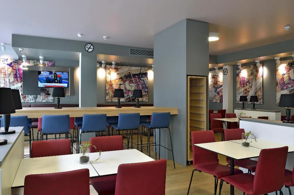 Room, B&B HOTEL Berlin-Alexanderplatz, Berlin
