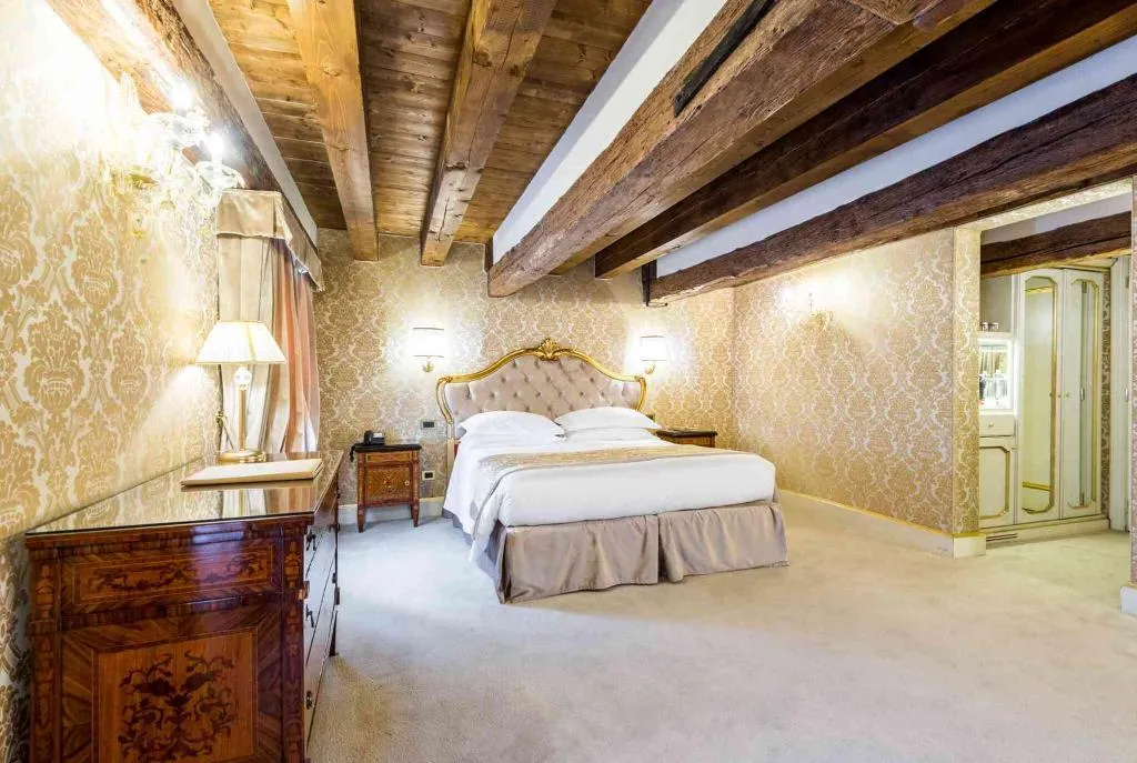 TRIPLE DELUXE Room, Ai Cavalieri Di Venezia, Venice