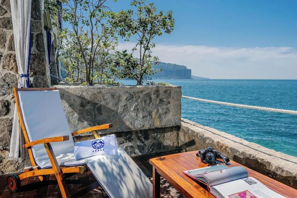 Room, Capo La Gala Hotel & Wellness, Naples