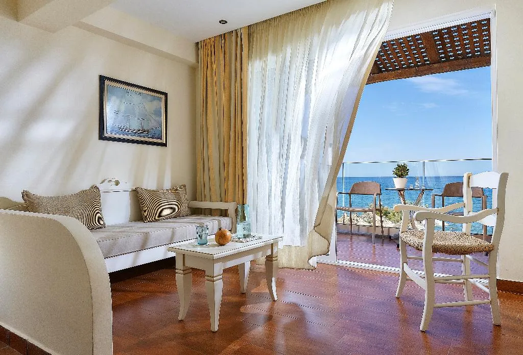 Double or Twin SUPERIOR BEACH FRONT Room, Alexander Beach Hotel & Village Resort, Crete