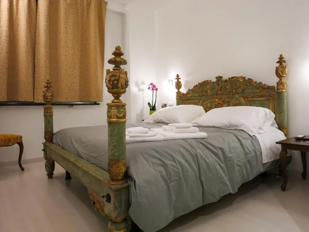 Room, La Locanda Del Pino, Milan