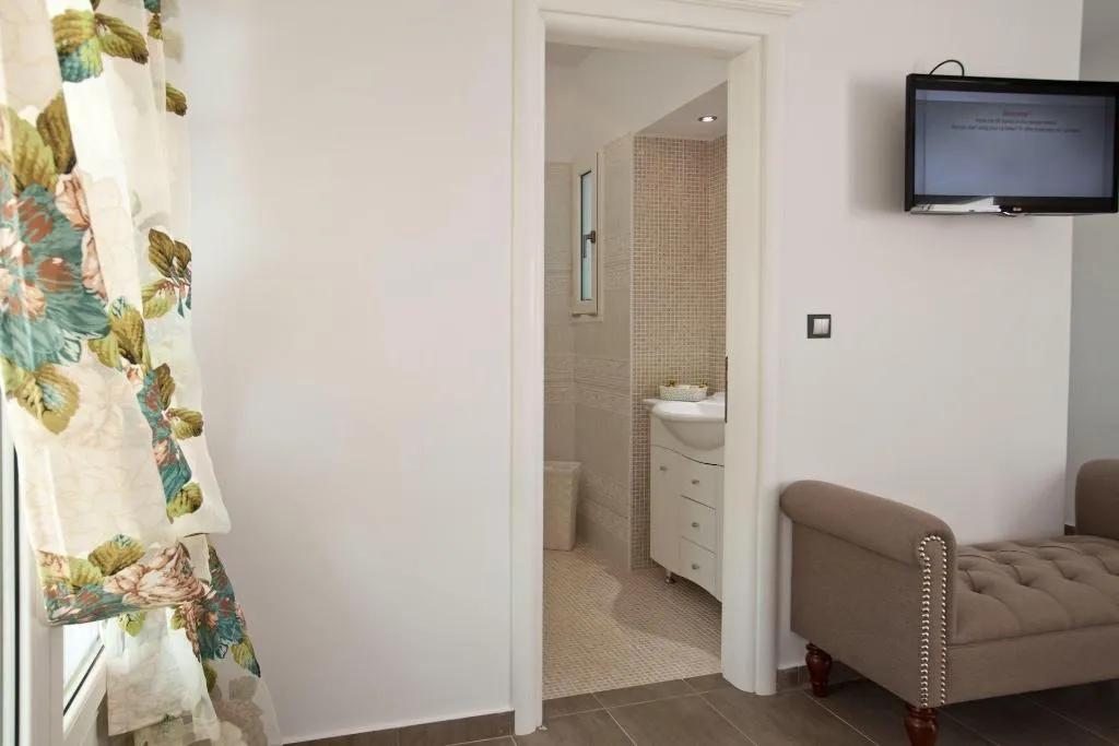 Room, Miland Suites, Santorini