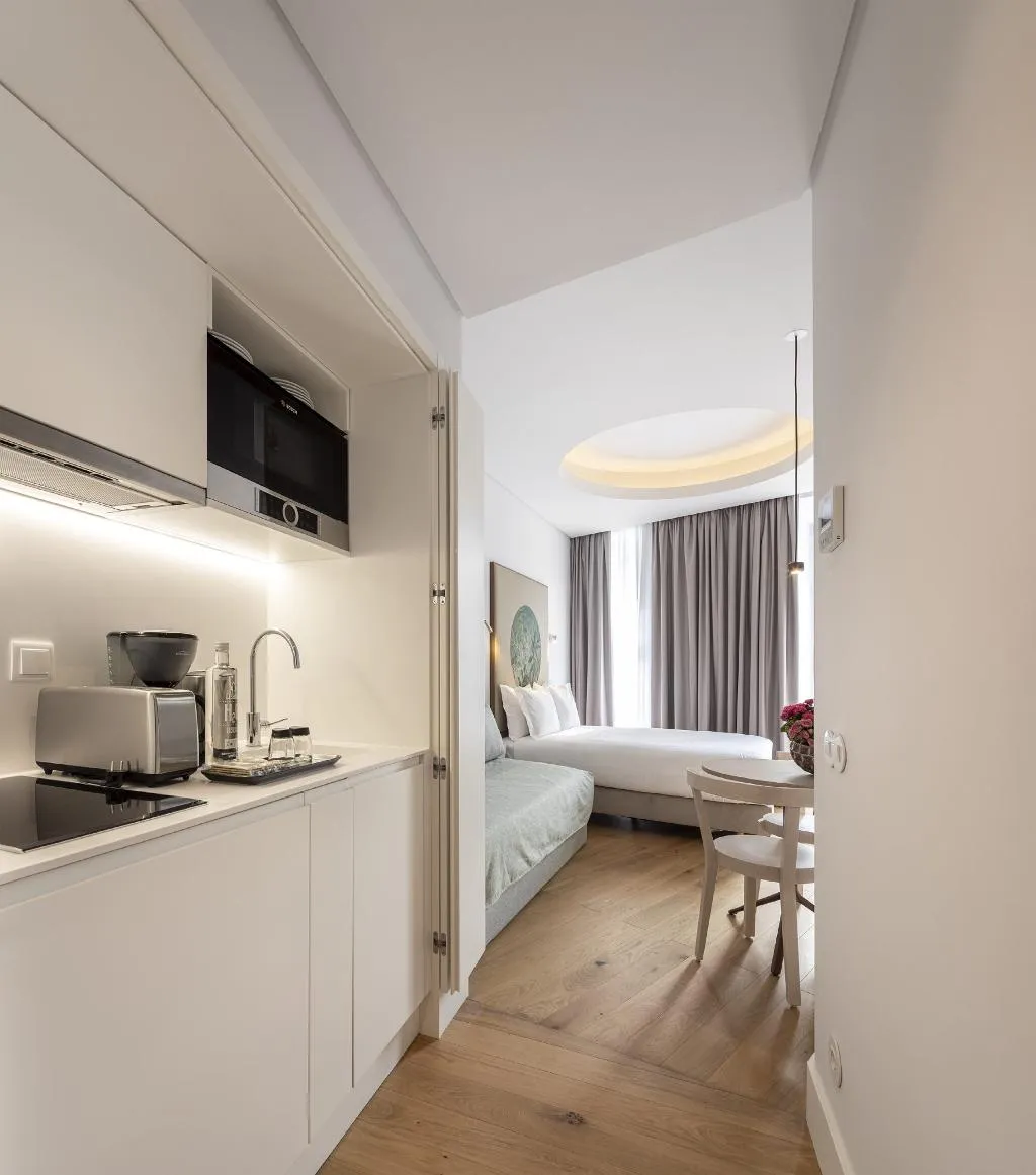 STUDIO SUPERIOR Room, Lisbon Serviced Apartments Madalena, Lisbon