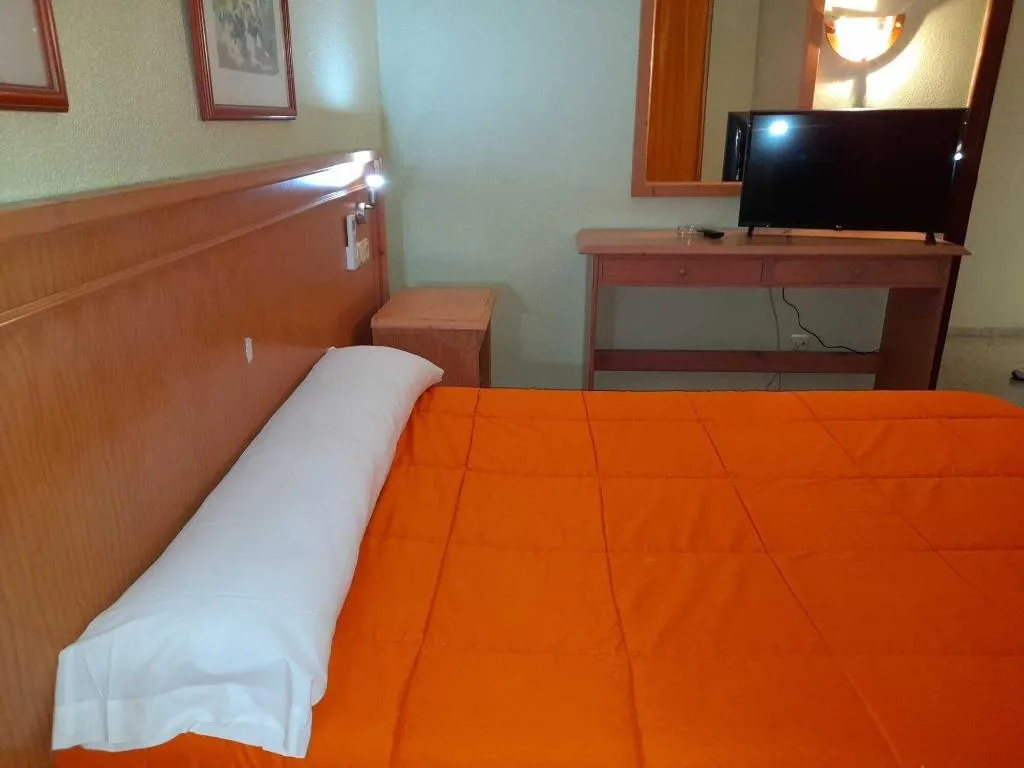 Room, Hostal Carlos Iii, Costa Almeria