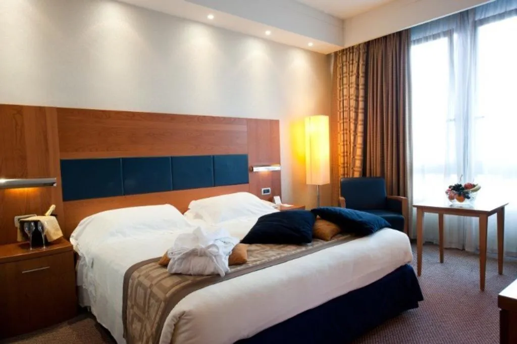 Room, Italiana Hotels Florence, Florence