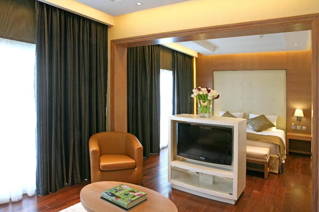 JUNIOR SUITE SEA VIEW KING BED Room, Crowne Plaza Limassol, Cyprus
