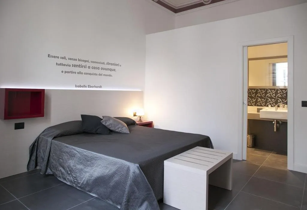 DOUBLE SUPERIOR WITH DOUBLE BED Room, B&B Nostos, Catania