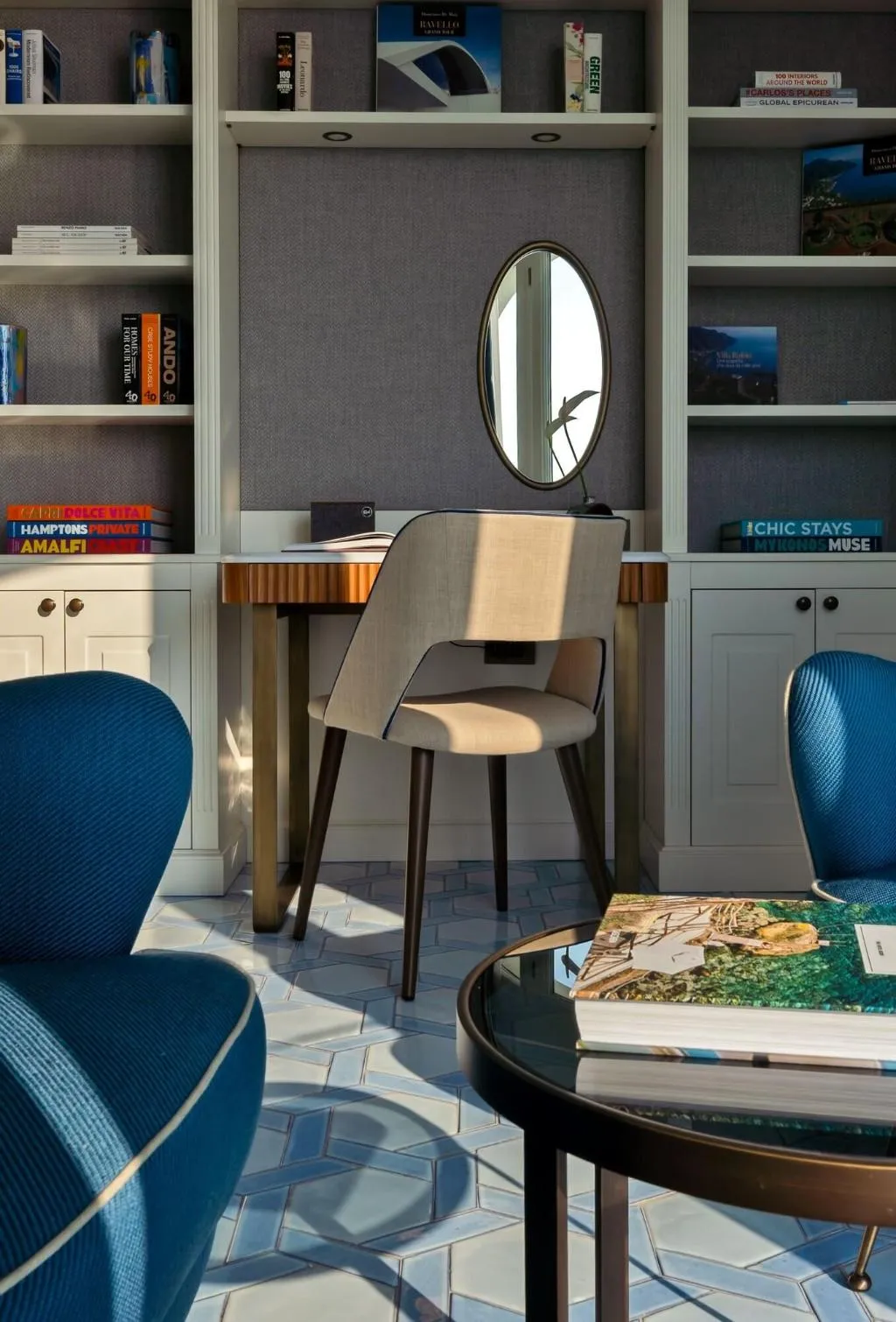 Room, Borgo Santandrea, Naples