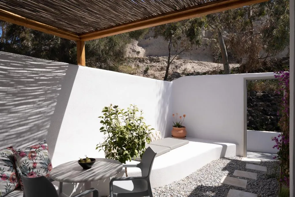 Double or Twin SUPERIOR GARDEN VIEW Room, Goulielmos Hotel & Spa, Santorini