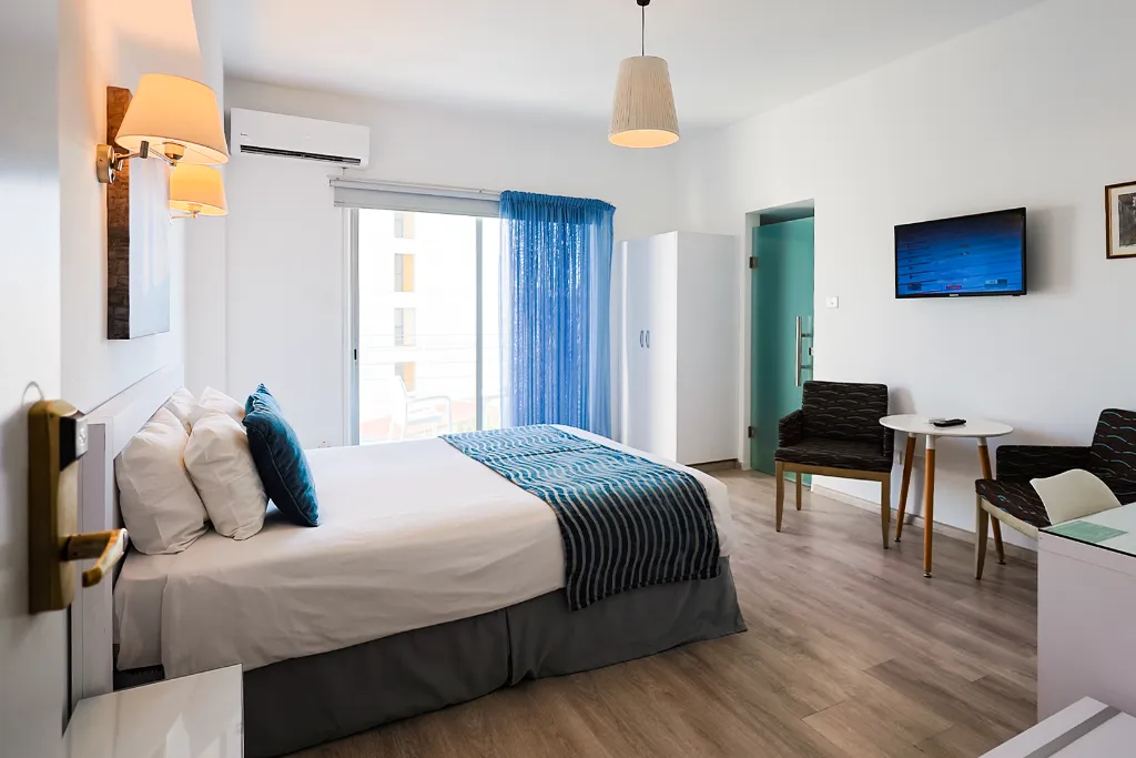 SINGLE STANDARD Room, Mikes Kanarium City Hotel, Cyprus