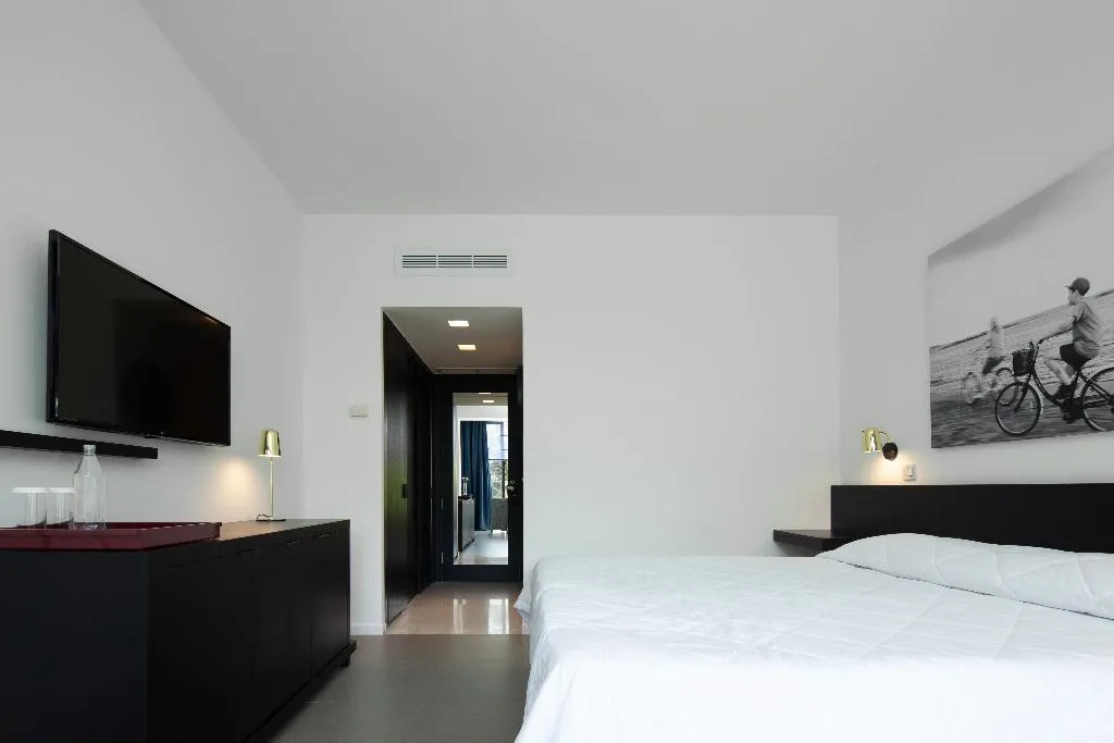 SINGLE STANDARD Room, Almyra, Cyprus