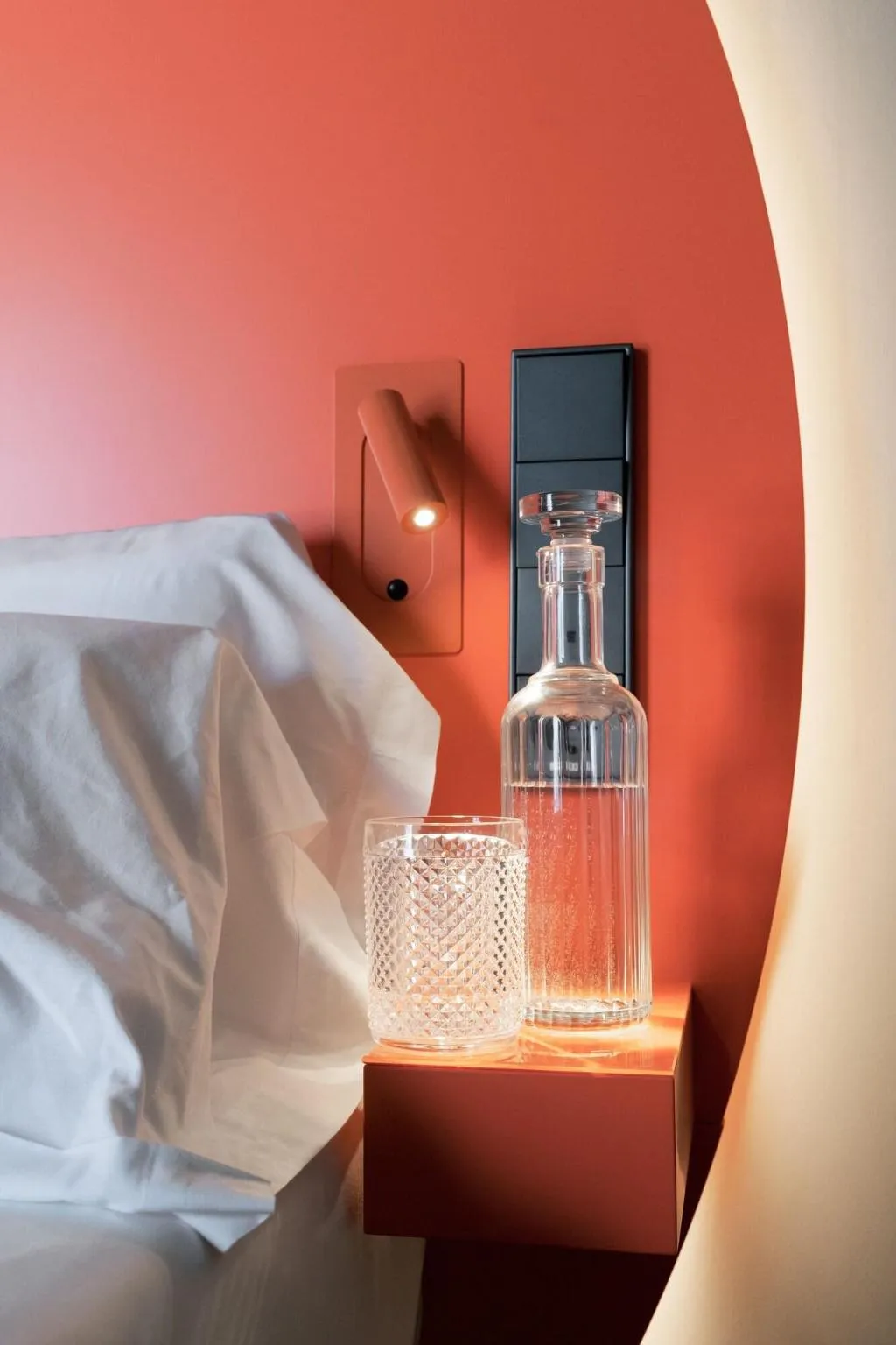 DOUBLE SUPERIOR QUEEN BED Room, Chic & Basic Dot, Madrid