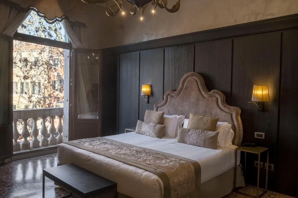 SUITE WITH BALCONY Room, Hotel Aquarius Venice, Venice