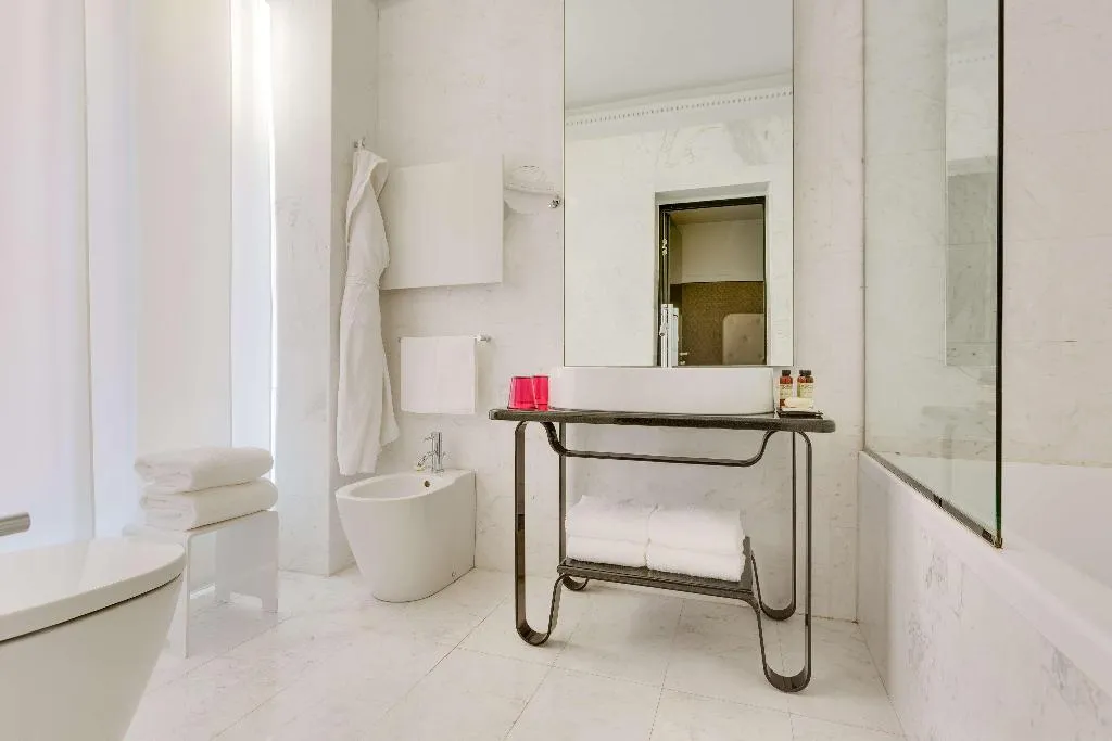 Room, Grand Hotel Palace Rome, Rome