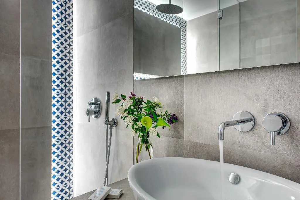 APARTMENT THREE BEDROOMS TWO BATHROOMS Room, Gocce Di Capri  Residence, Naples