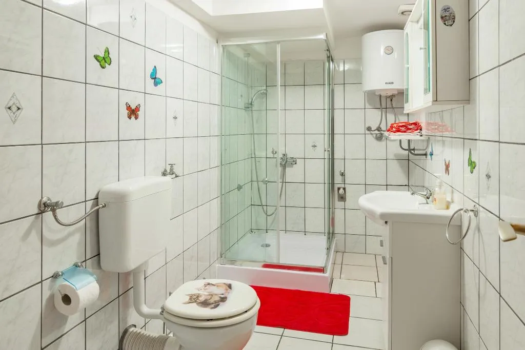 APARTMENT CAPACITY 2 Room, Apartments Silvija, Istria