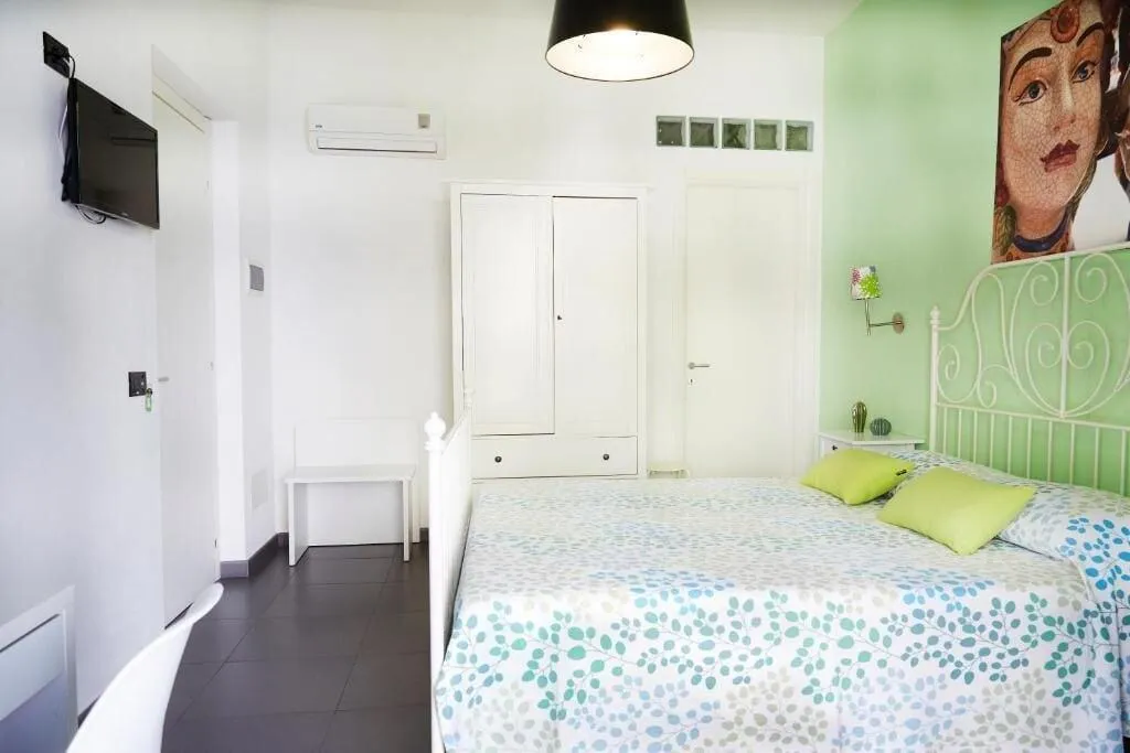 Room, Zammu Bed And Breakfast, Palermo