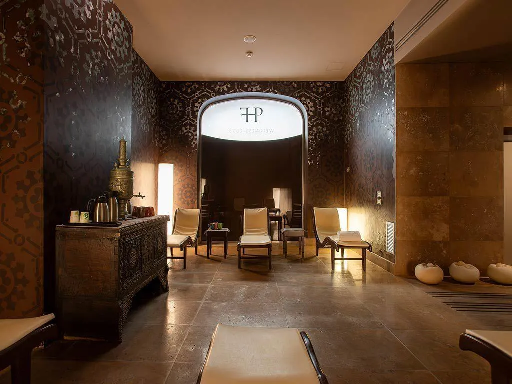 Sports and Entertainment, Hotel Porta Felice, Palermo