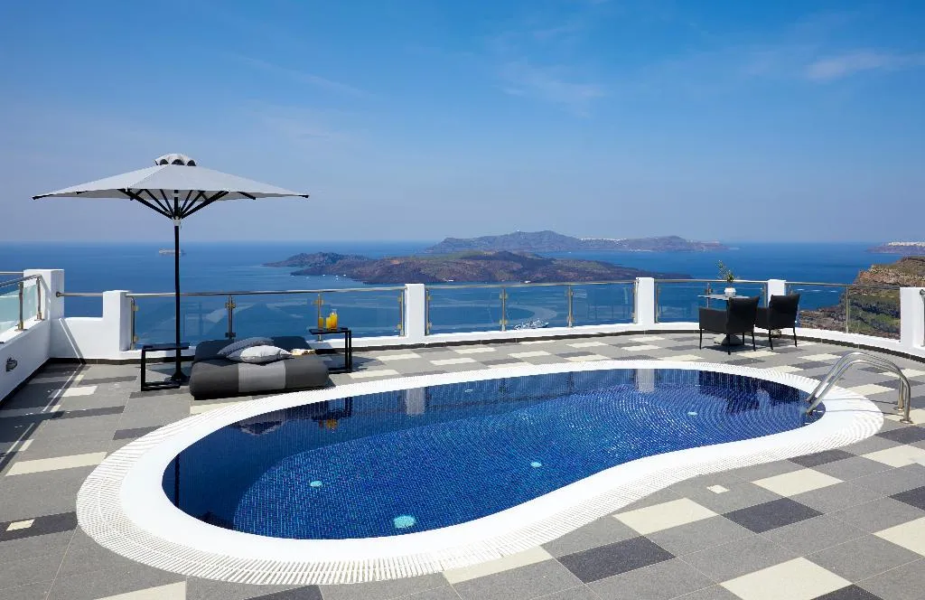 Double or Twin SEA VIEW WITH PRIVATE POOL Room, Petit Palace, Santorini