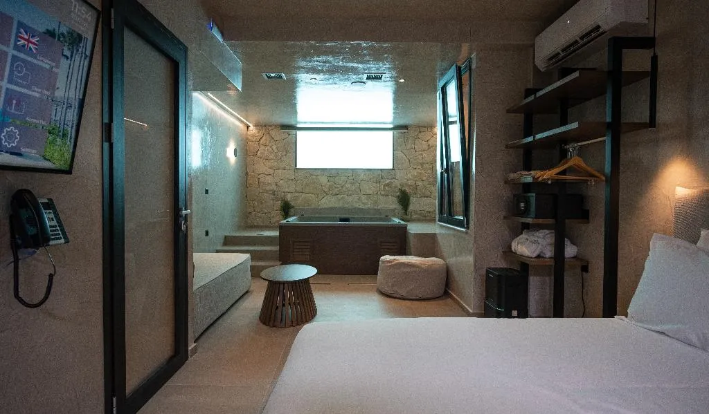 SUITE WITH PRIVATE POOL Room, Royal Hotel and Suites, Halkidiki