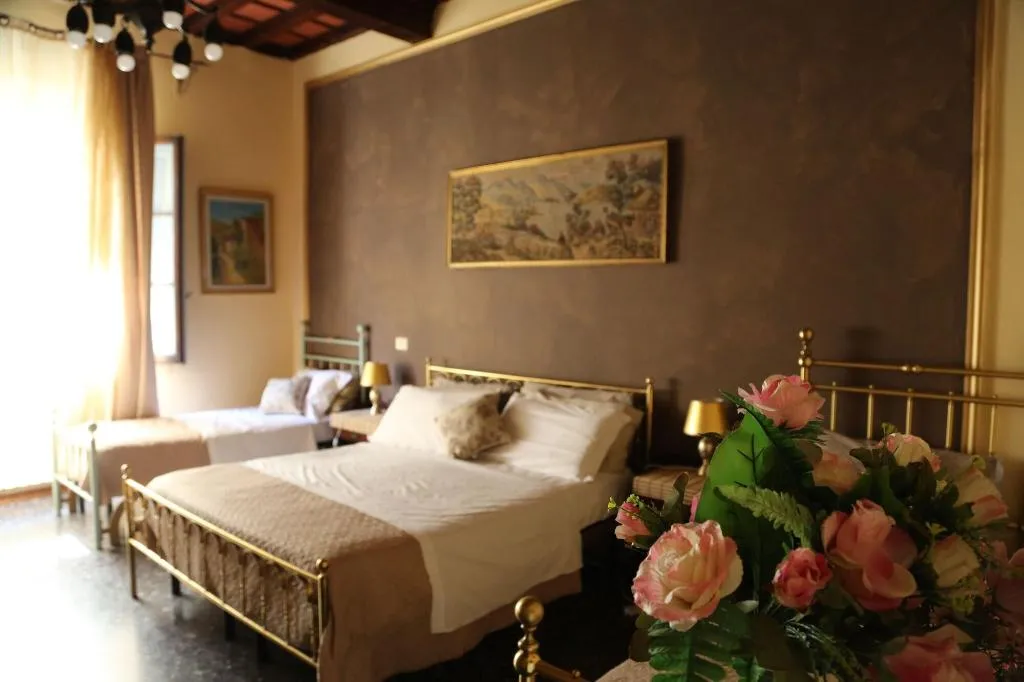 Room, Riverbanks, Florence