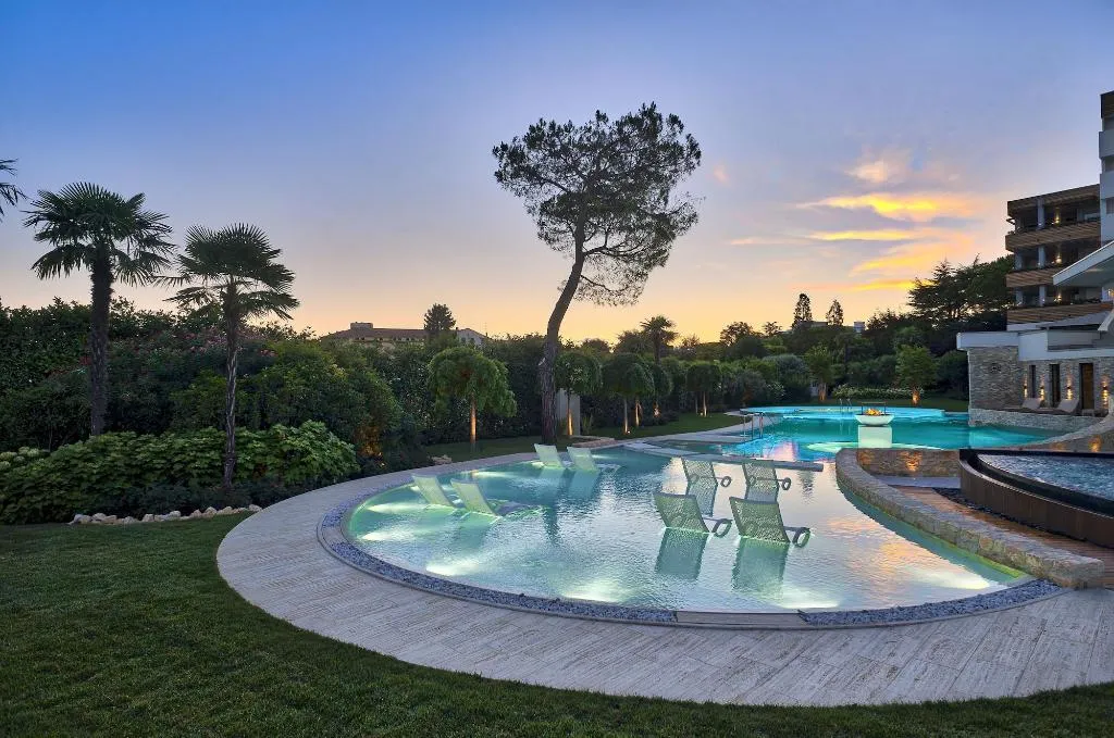 Sports and Entertainment, Esplanade Tergesteo – Luxury Retreat, Venice