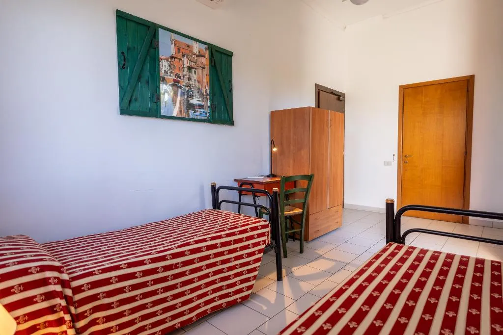 TWIN TWO BEDS Room, Lato Azzurro, Venice