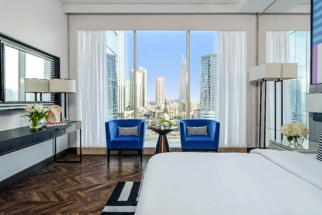 DOUBLE WITH VIEWS Room, Pullman Dubai Downtown, Dubai