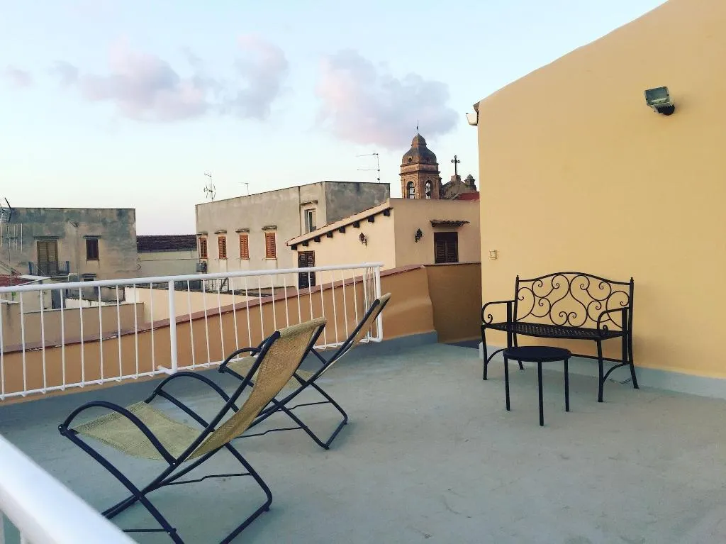 Terrace, Amantea Bed And Breakfast, Palermo