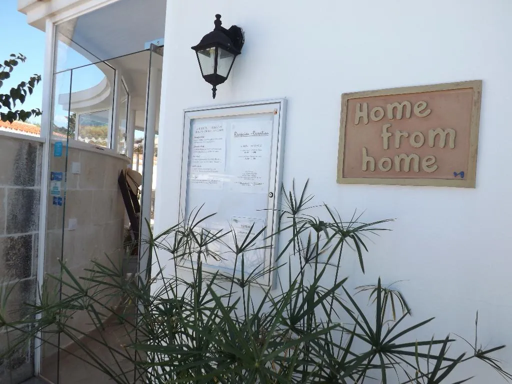 Lobby, Nure Cel Blau, Menorca