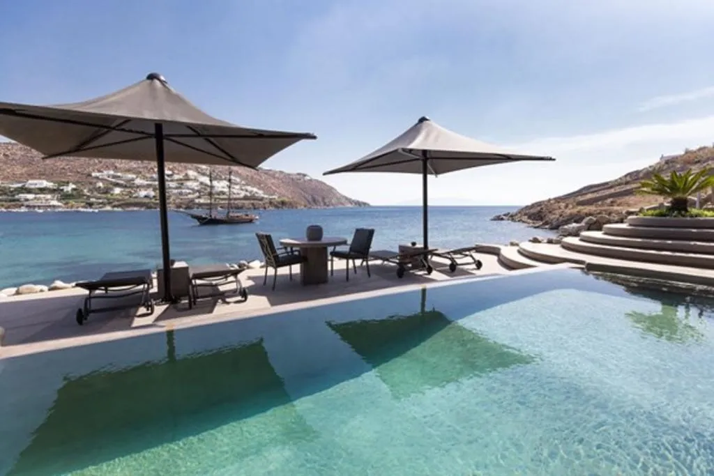 VILLA WITH PRIVATE POOL Room, Kivotos Mykonos, Mykonos