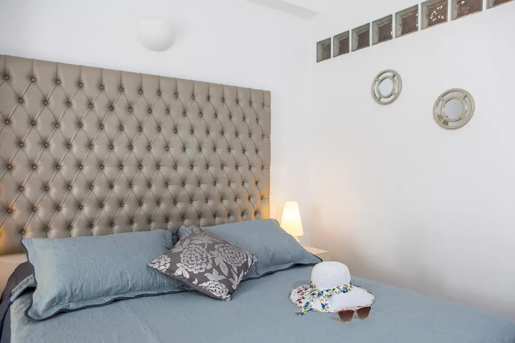 SINGLE STANDARD Room, Daedalus, Santorini