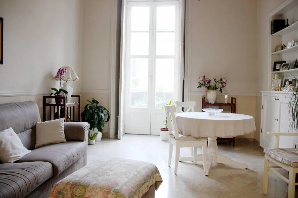 Lobby, Antico Corso, Catania
