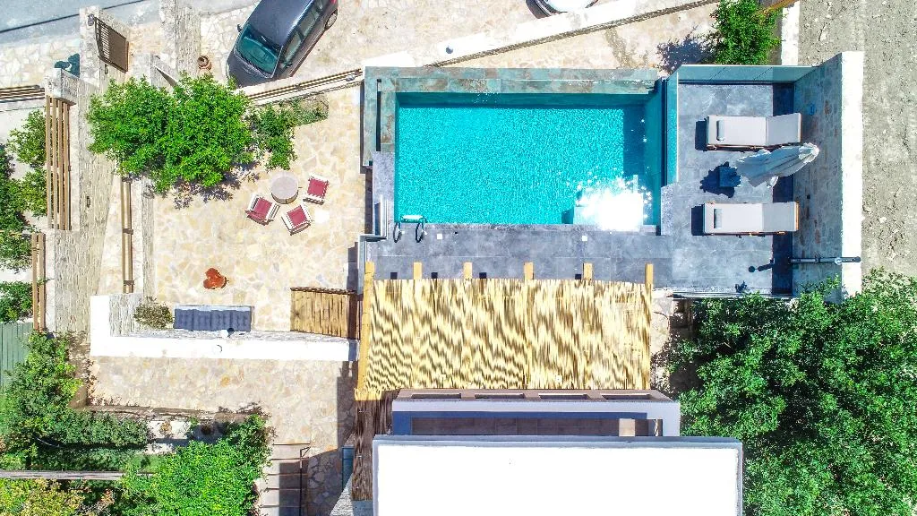 STUDIO CAPACITY 2 Room, Asion Lithos, Crete