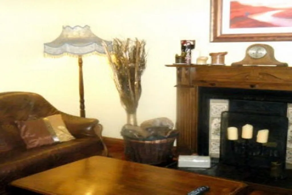 Lobby, Doire Liath, Cork