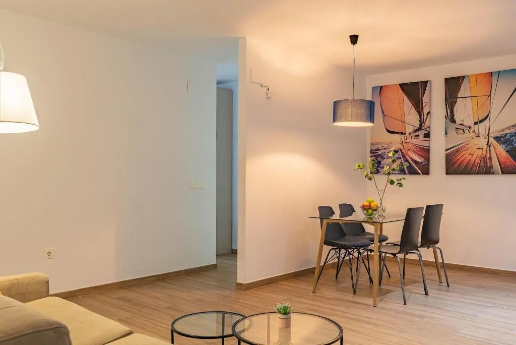 Room, Feelathome Ma Rtires Apartments, Costa Del Sol